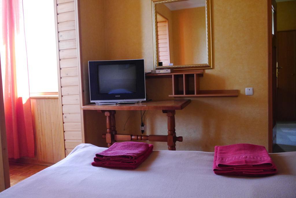 Malvy Hotel Трускавец Екстериор снимка