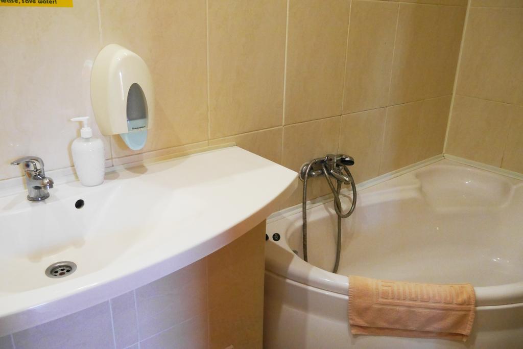 Malvy Hotel Трускавец Екстериор снимка