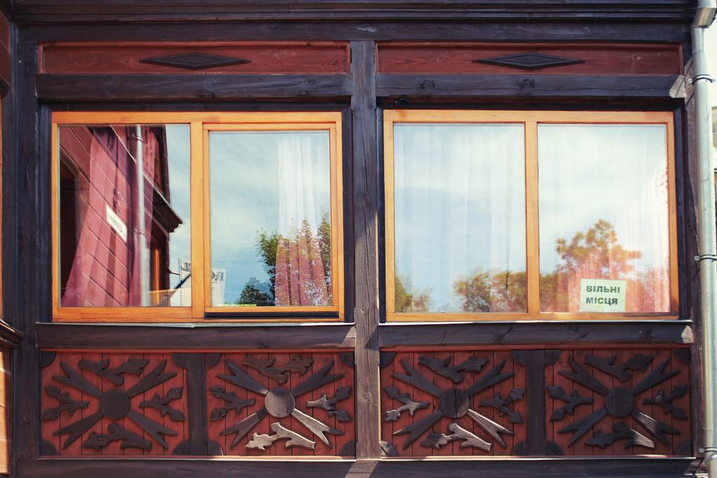 Malvy Hotel Трускавец Екстериор снимка